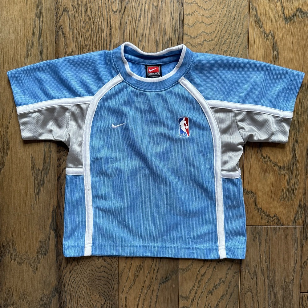 Vintage Nike Team Light Blue NBA Shirt Boys Size 6